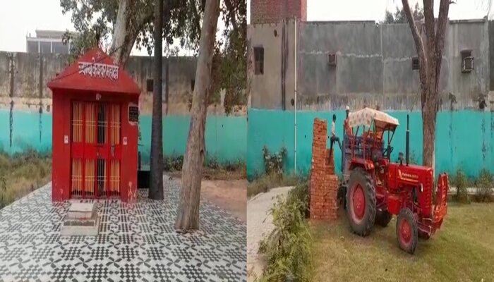 नगर पालिका का कारनामा, महादेव मंदिर के पास बनवाया शौचालय