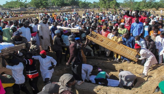 आतंकियों ने काटे 110 सिर: हैवानियत से कांपी दुनिया, बेरहमी से मार डाला सभी को