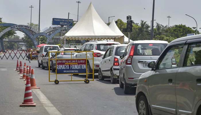 noida border