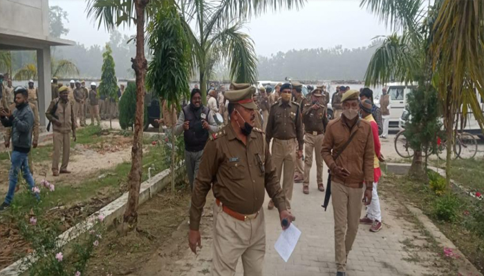 पूर्व सपा विधायक पर योगी सरकार का एक्शन, अनवर हाशमी की करोड़ों की संपत्ति कुर्क