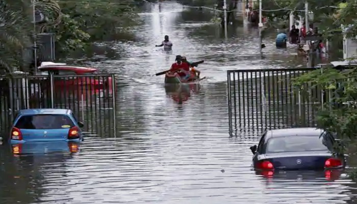 buwari nivar-chronicle hits chennai flood Water logging 5 thousand people effected