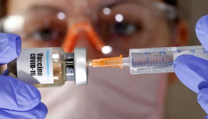 देश में जल्द मिलेगी वैक्सीन: सीरम ने मांगी इस्तेमाल की इजाजत, बनी पहली ऐसी कंपनी