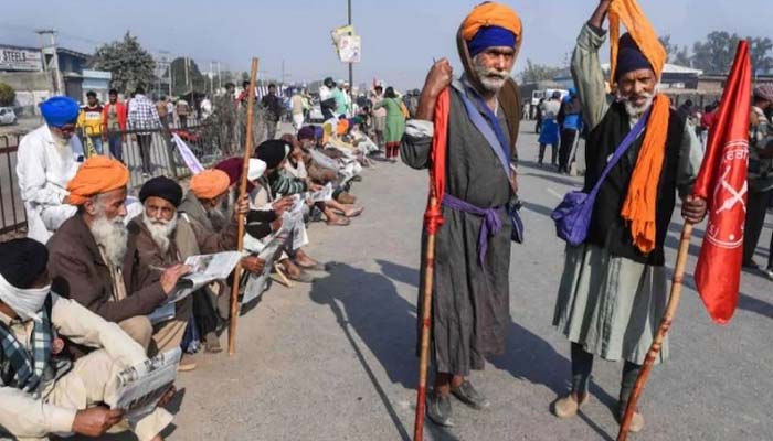 farmer protest on chilla border-4