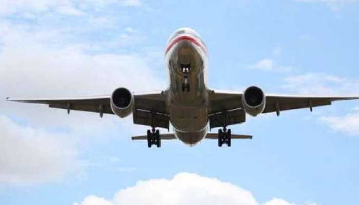 विमान की इमरजेंसी लैंडिंग: खतरे में थी जान, फिर भी एयरपोर्ट पर पहुंचते ही मौत