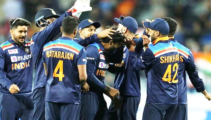 IND vs AUS: टीम में न होने पर भी चहल बने हीरो, भारत को ऐसे जिताया पहला टी-20