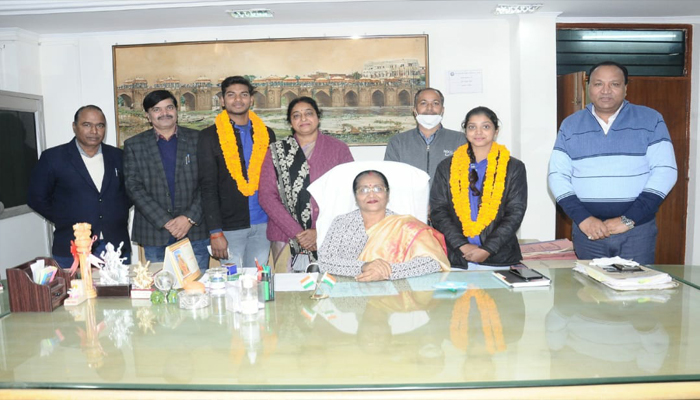 जौनपुर: कुलपति प्रो.निर्मला एस. मौर्य ने चयनित स्वयंसेवकों का किया स्वागत