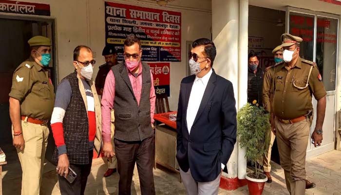 कानपुर देहात: DM और पुलिस अधीक्षक ने थाना शिवली का निरीक्षण किया, दिए निर्देश