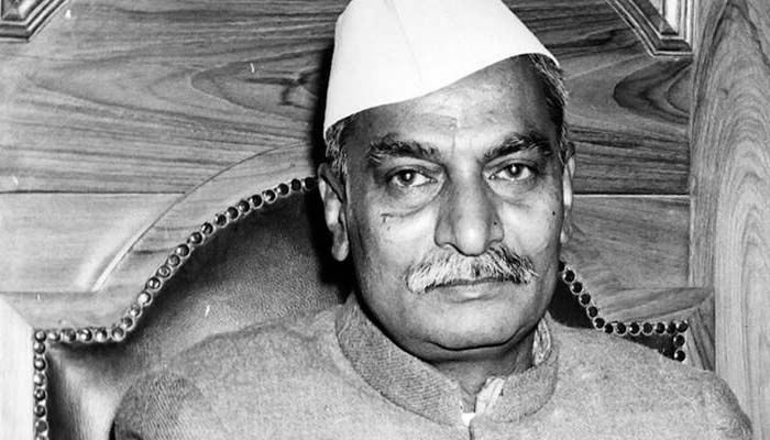 डॉ. राजेंद्र प्रसाद इस तरह बने थे देश के पहले राष्ट्रपति, जानिए उनसे जुड़ी  खास बातें | News Track in Hindi