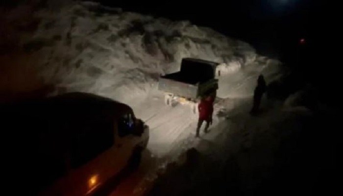 300 लोग खतरे में: बर्फ में दबकर हुआ ऐसा हाल, BRO ने संभाला मोर्चा, बचाई जान