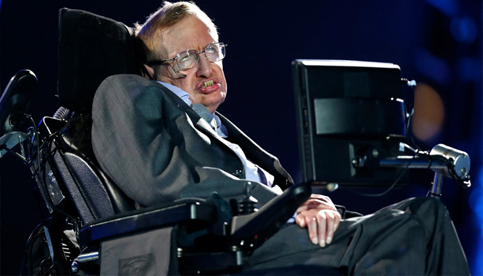 मौत को कब्जे में करने वाले महान Stephen Hawking, अपने हौसलों से जी पूरी जिंदगी