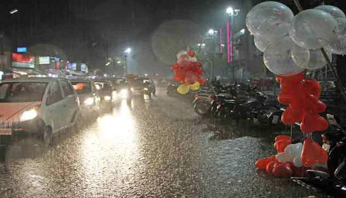 होगी भयानक बारिश: यूपी बन जाएगा शिमला, इस दिन ठंड मचाएगी कहर