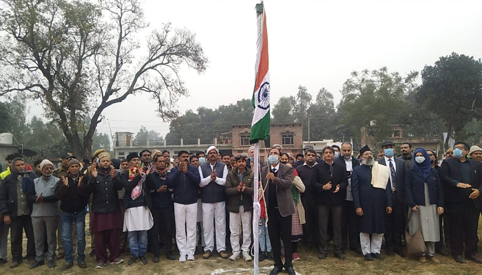 अमन चैन के नाम से जानी जाएगी धन्नीपुर की मस्जिद: डॉ अनिल कुमार सिंह