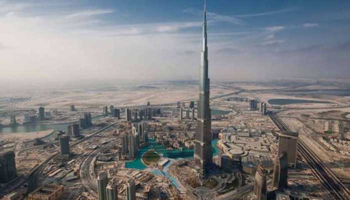 Burj Khalifa: दुनिया की सबसे ऊंची बिल्डिंग, जानिए इसकी खास बातें