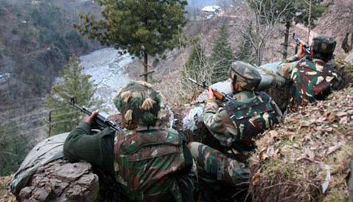 LoC पर पाकिस्तान ने सेना पर बरसाई गोलियां, साढ़े 12 से लगातार ताबड़तोड़ फायरिंग