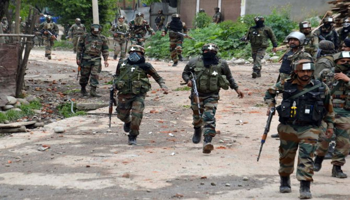 अभी-अभी आतंकी हमला: सेना पर गोलीबारी से दहला जम्मू-कश्मीर, कुलगाम में दहशत