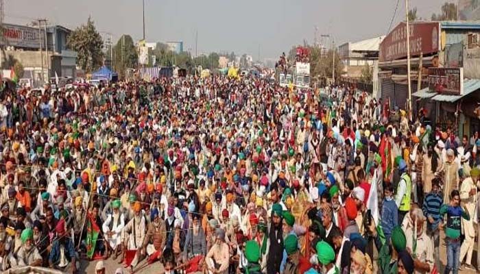रवाना 300 किसान: निकले महीने भर का राशन लेकर, दिल्ली में बड़ी तैयारी