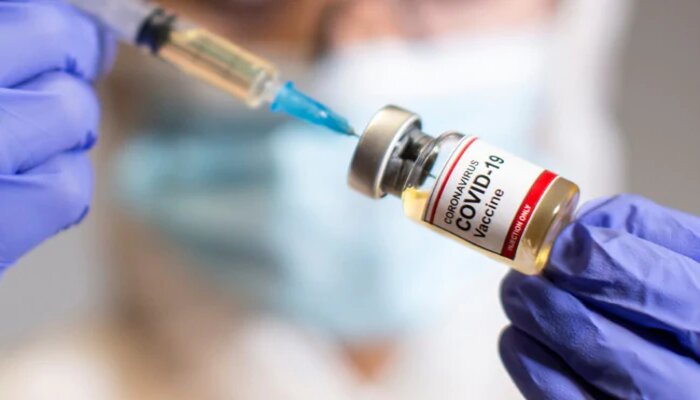 कोरोना वैक्सीनेशन: जिन लोगों को हो ये समस्या, वो सोच समझकर लगवाएं टीका