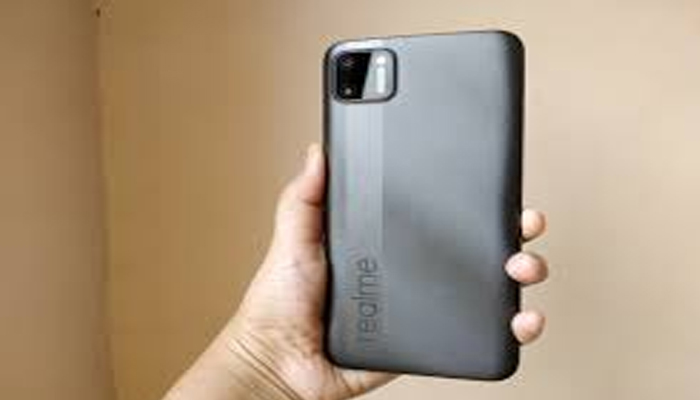 Realme का ये शानदार स्मार्टफोन हो गया सस्ता, फीचर्स हैं दमदार