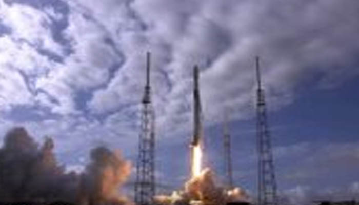 Spacex ने एक राॅकेट से लाॅन्च किए 143 सैटेलाइट, तोड़ दिया भारत का ये रिकाॅर्ड