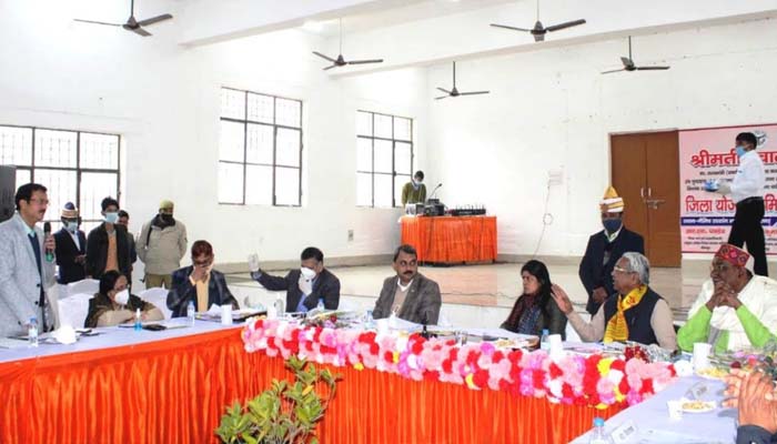 सीतापुर में बरसेगा धनः जिला योजना से होगा विकास, मंत्री स्वाति सिंह का बड़ा कदम