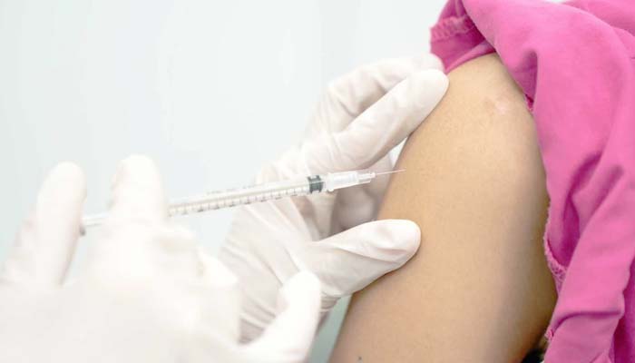 सभी वैक्सीन के होते हैं कुछ सामान्य साइड इफेक्ट, जानिए क्या-क्या होती हैं परेशानियां