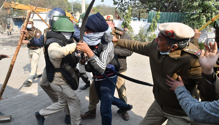 सिंघु बॉर्डर दहला: SHO पर धारदार हथियार से हमला, दिल्ली पुलिस में हड़कंप