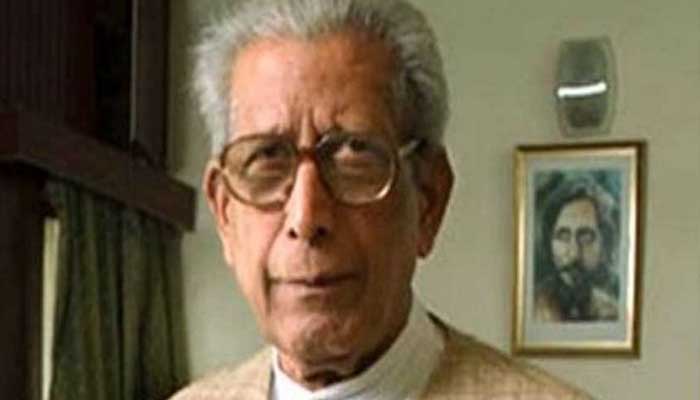 Indian literary critic Namvar Singh