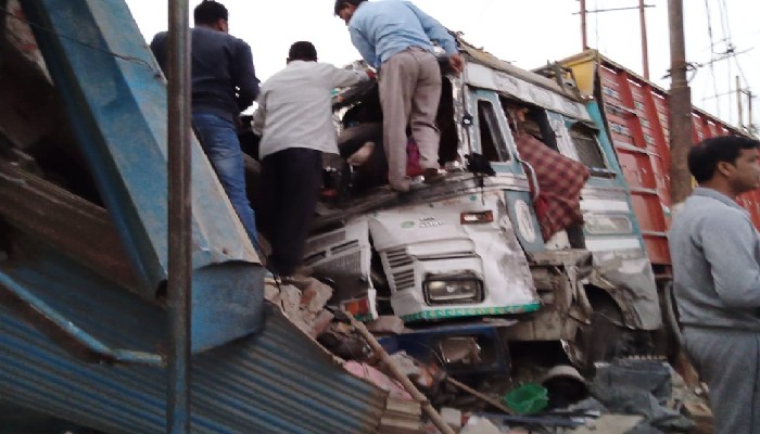 यमराज का ट्रक! दुकानों से जा टकराया, ड्राइवर की मौत, मच गई भगदड़