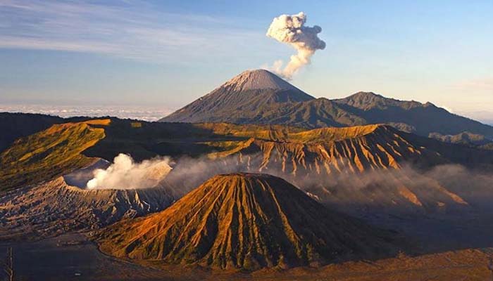 biggest explosion in volcano-3