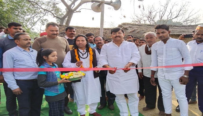 कारागार मंत्री पंहुचे जौनपुरः बाबा औघड़ दानी मंदिर के उत्सव मेले में हुए शामिल