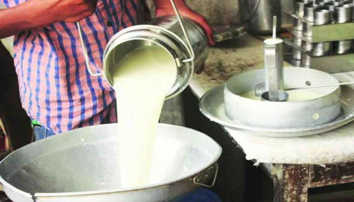 100 रुपये लीटर दूधः किसान देंगे आम जनता को झटका, 1 मार्च से होगा ऐसा