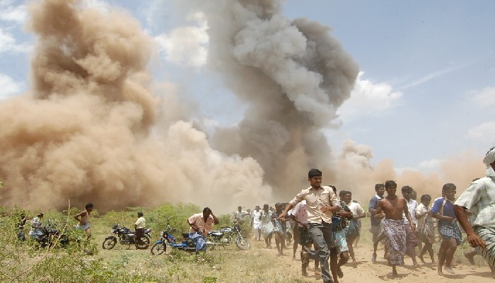 तमिलनाडु आग हादसा: फैक्ट्री में हुए कई धमाके, अबतक 11 की मौत, जांच के आदेश