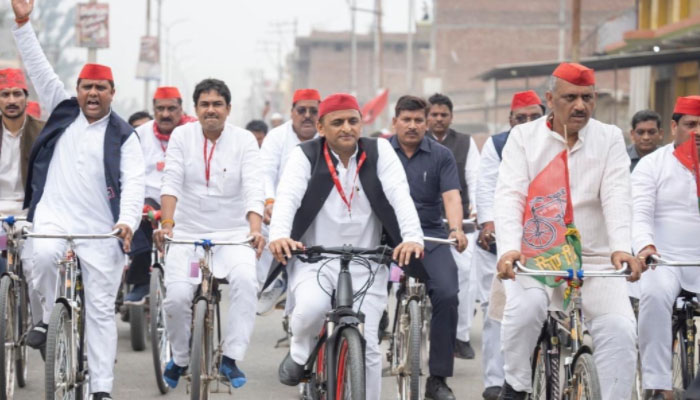 साइकिल रैली: अखिलेश यादव बोले- जब-जब साइकिल चली, प्रदेश में सरकार बदली