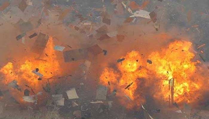 मेरठ में ब्लास्टः हादसे में उड़े मालिक के चीथड़े, कई घरों को नुकसान