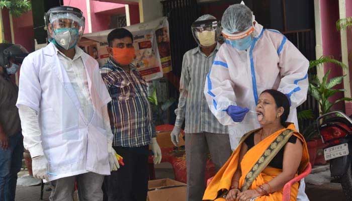 कोरोना मरीज फिर रहे मारे-मारे, अस्पताल में ऐसी स्थिति, बिगड़ी नागपुर की हालत