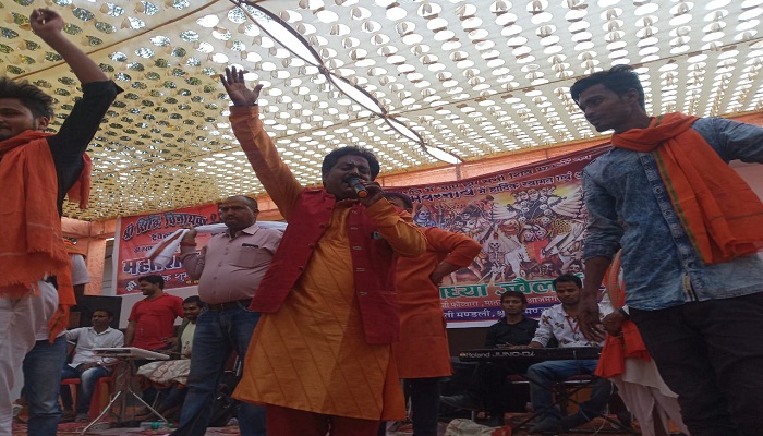 आजमगढ़ में महाशिवरात्रि: मंदिर परिसर में कलाकारों का जमावड़ा, दिखा भव्य नजारा