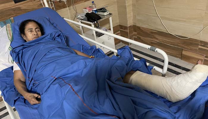 ममता बनर्जी का संदेश: अस्पताल से वीडियो जारी, नहीं रुकेंगी दीदी, ऐसे करेंगी कैंपेन