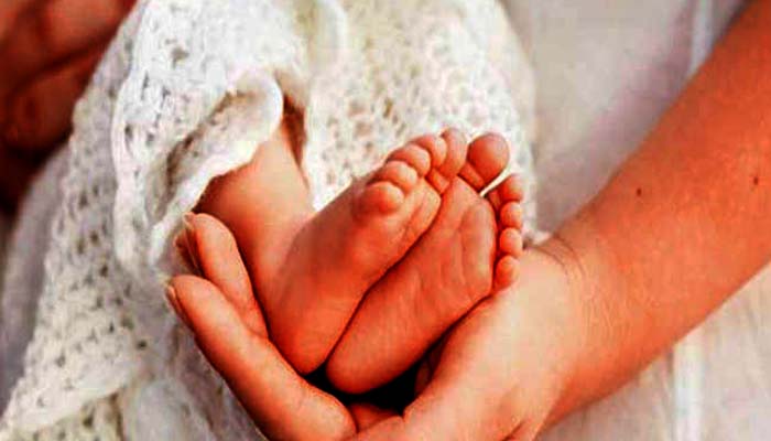 खुशखबरी: सरोगेसी के जरिए मां बनने वाली महिलाओं को भी मिलेगी मैटरनिटी लीव