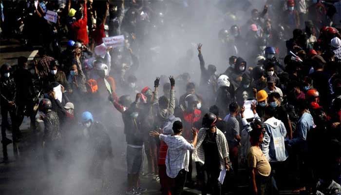 सेना का खूंखार रूप: 91 प्रदर्शनकारियों को उतारा मौत के घाट, अंधाधुंध बरसाई गोलियां